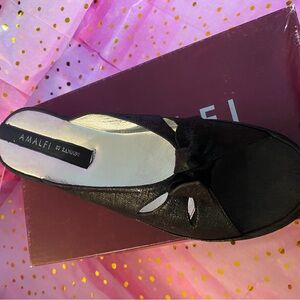 Amalfi Black Mules Sleek Comfortable Design